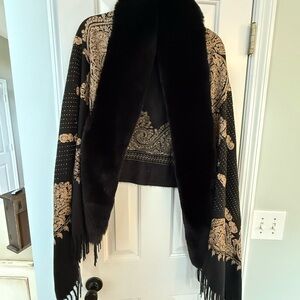 La Fiorentina Black and Gold Faux fur shawl. NWT!